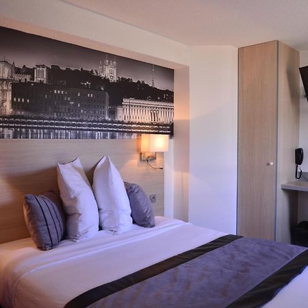 Logis Cris Hotel Et Restaurant, Lyon Sud-Est Corbas Kültér fotó