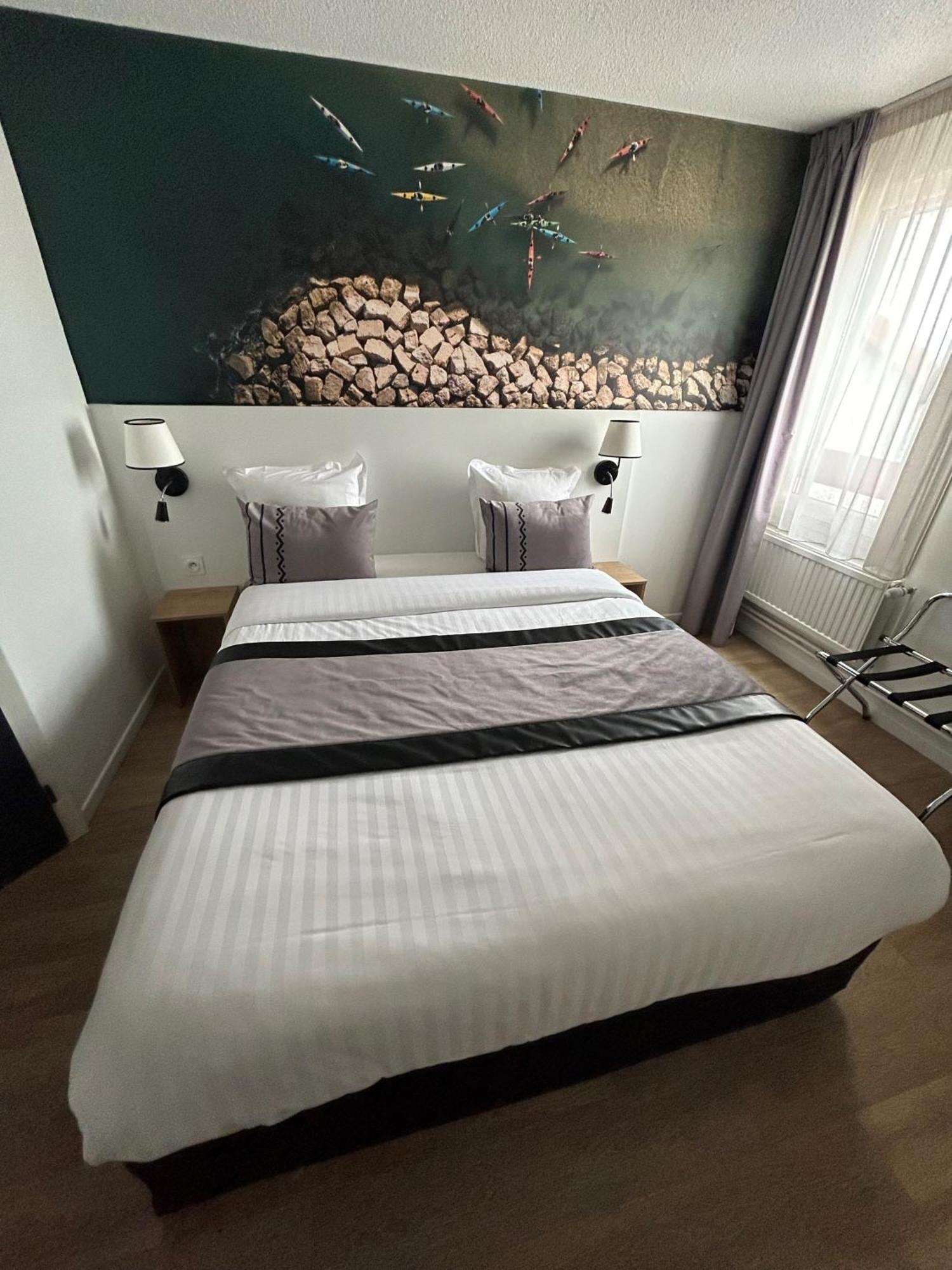 Logis Cris Hotel Et Restaurant, Lyon Sud-Est Corbas Kültér fotó